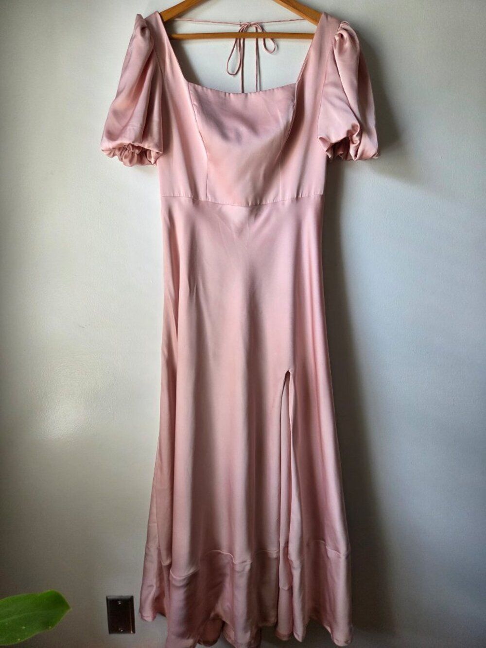 EUC BIRDY GREY JUDY BLUSH PINK SHORT SLEEVES MATTE SATIN LONG DRESS M